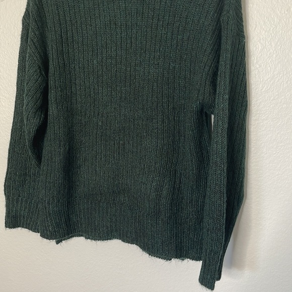 H&M Green Mockneck Knit Sweater - Picture 3 of 7